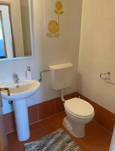 La Mare Apartment Posedarje